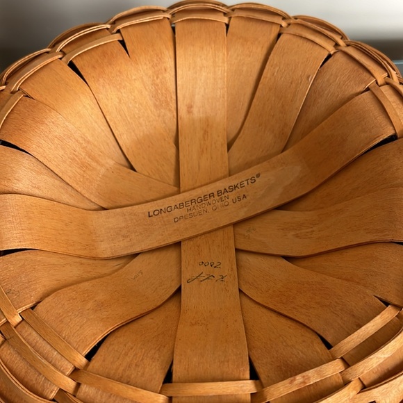 Longaberger Basket - Picture 8 of 9
